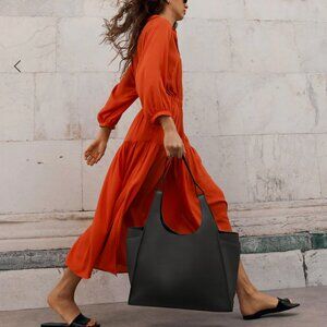 Cuyuna - Double Strap Leather Satchel Chic Black Tote Bag with Adjustable Strap